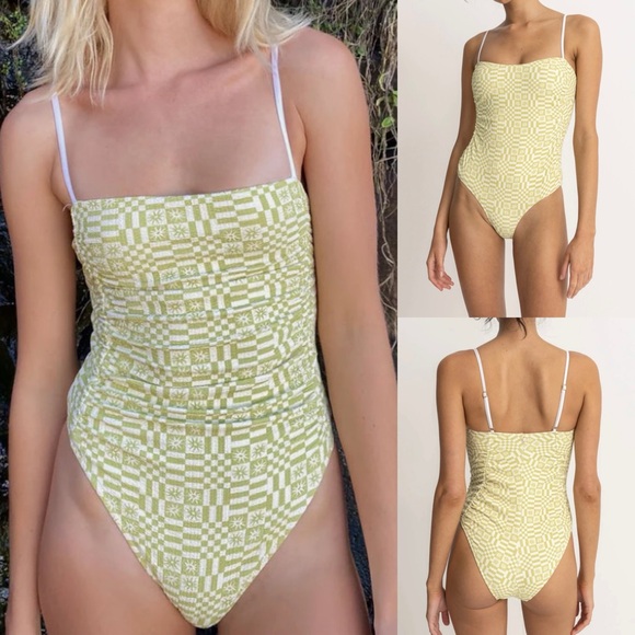 RHYTHM. HORIZON SCRUNCHED ONE
PIECE PALM Swimsuit size S or XL - Picture 4 of 15
